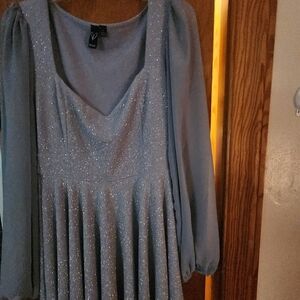 Windsor homecoming dress never worn size L